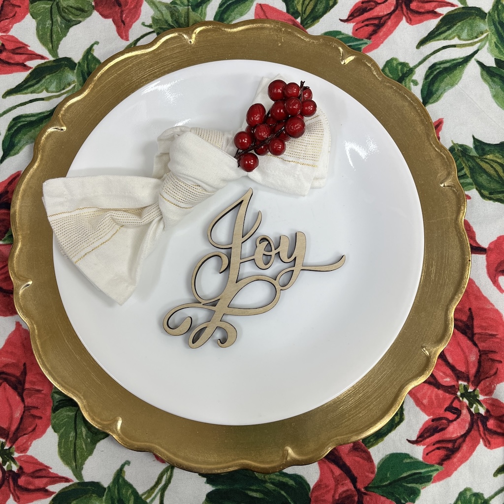 Set of 4 Wood christmas words for dinning setting