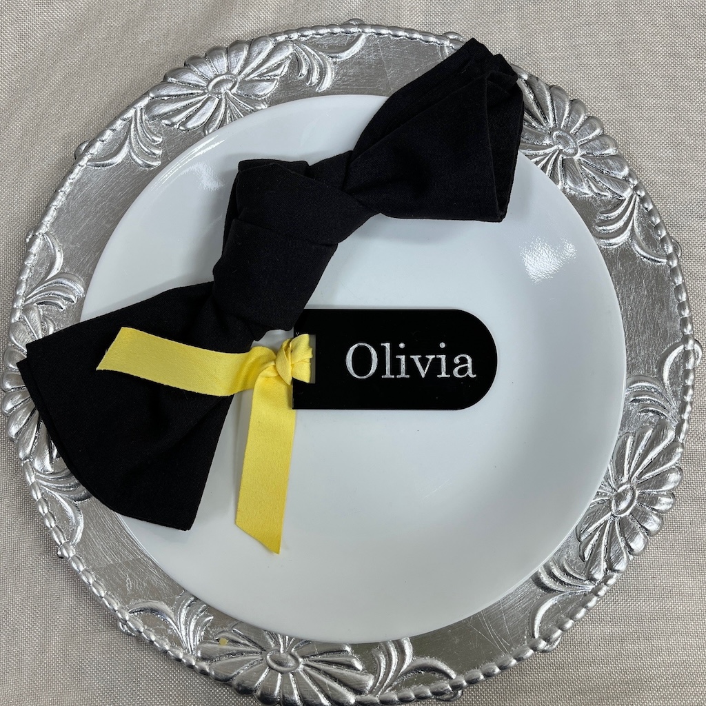 Personalized  Acrylic Tag’s names, with engraving and handcrafted  acrylic paint technique