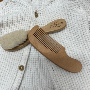 Baby brush and Baby Comb Set. Wooden, engraved and Personalized.